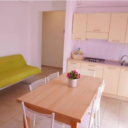 Apartment Tranquil Steps From Shore In Bibione